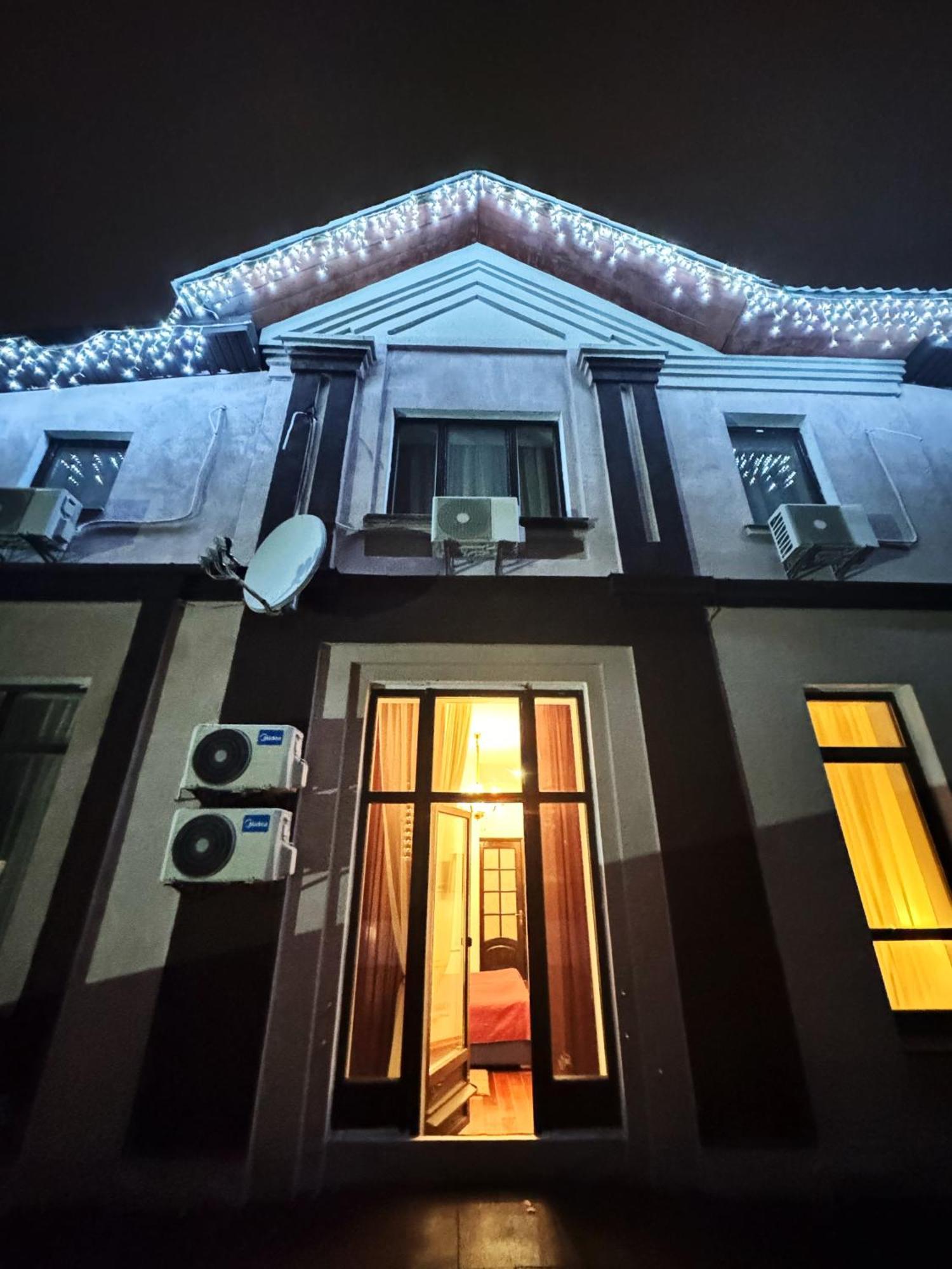 Signeev'S Villa Kiev Buitenkant foto
